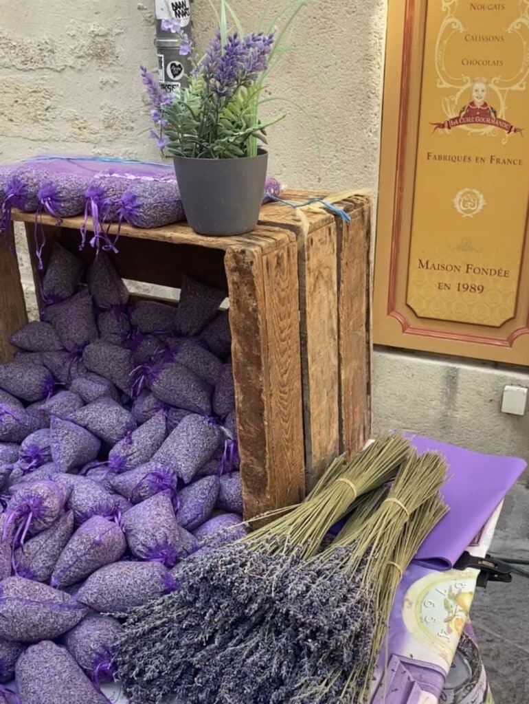 Voyage, France, Gard, Marché Uzes