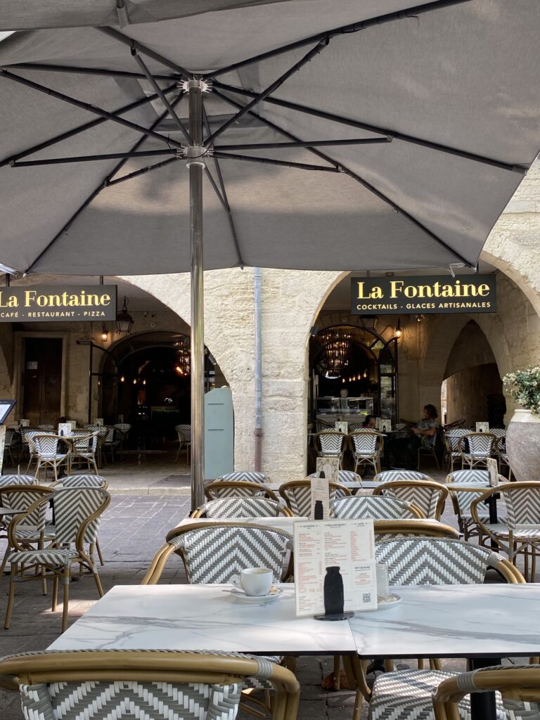 Voyage, France, Gard, Uzes, restaurant la Fontaine 3