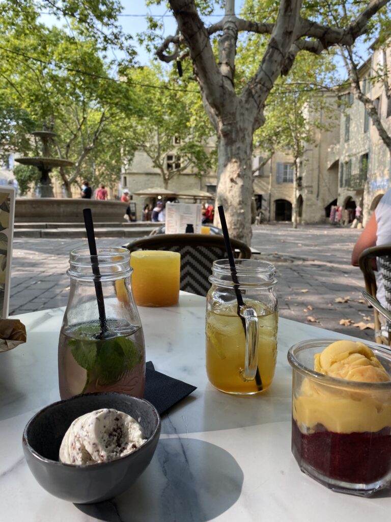 Voyage, France, Gard, Uzes, restaurant la Fontaine 4